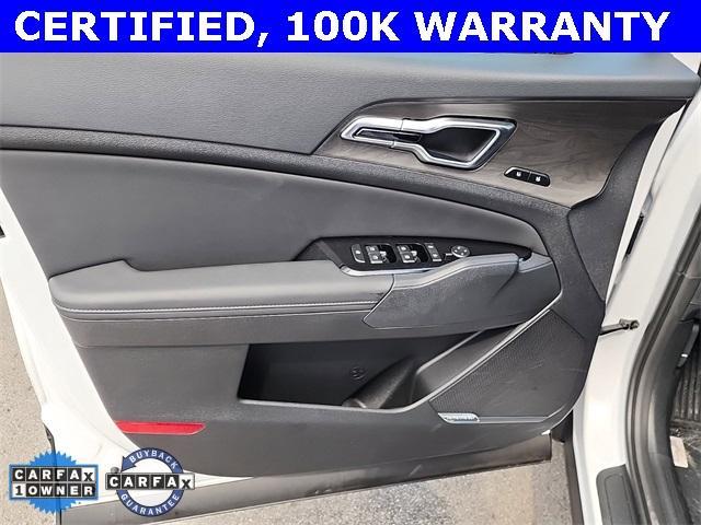 used 2025 Kia Sportage car, priced at $34,000