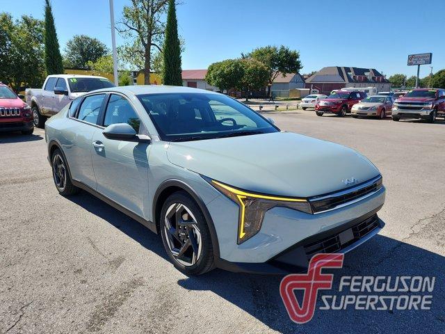 new 2025 Kia K4 car, priced at $24,681