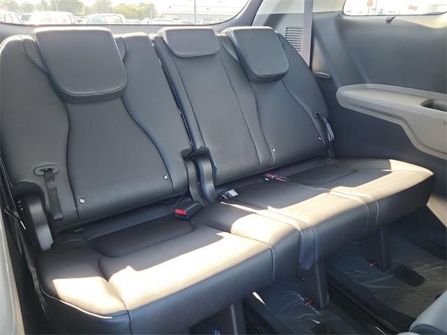 new 2026 Kia Carnival car, priced at $45,790