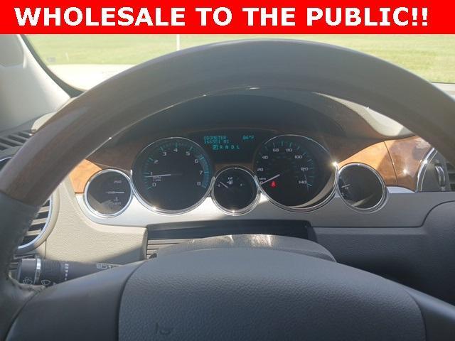 used 2012 Buick Enclave car, priced at $8,000