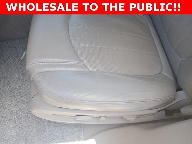 used 2012 Buick Enclave car, priced at $8,000