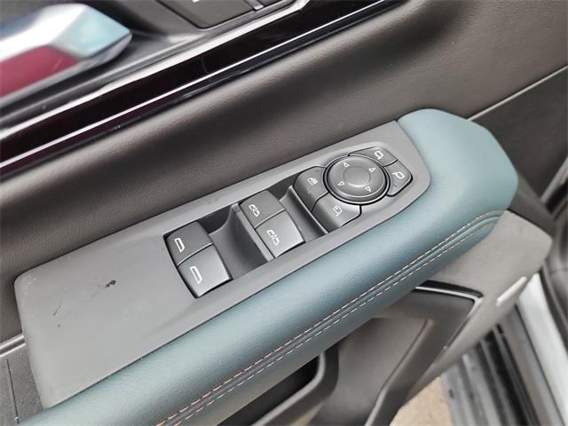 new 2025 GMC Yukon XL car, priced at $89,595