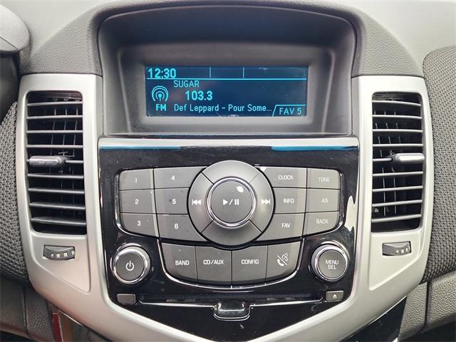 used 2014 Chevrolet Cruze car, priced at $8,000