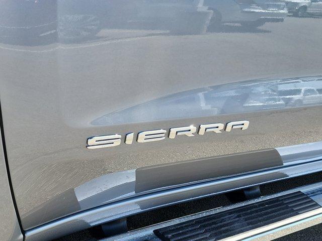 new 2025 GMC Sierra 1500 car, priced at $53,025