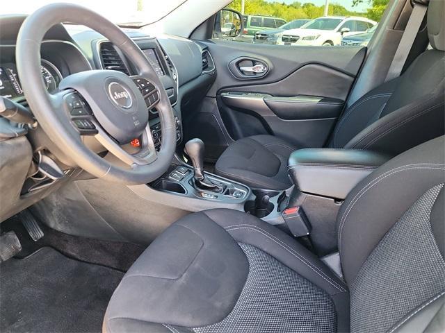 used 2019 Jeep Cherokee car, priced at $11,500
