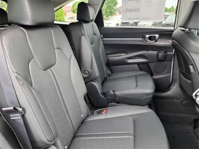 new 2025 Kia Sorento car, priced at $38,630
