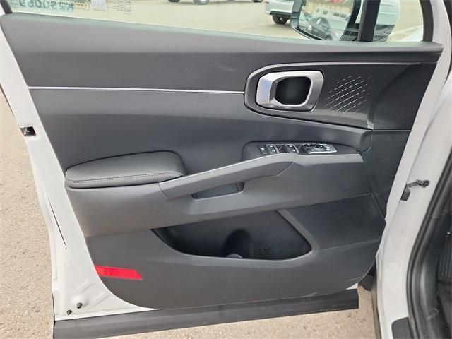 new 2025 Kia Sorento car, priced at $38,630