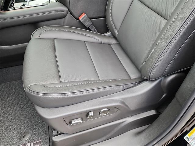 new 2025 GMC Yukon car, priced at $92,027