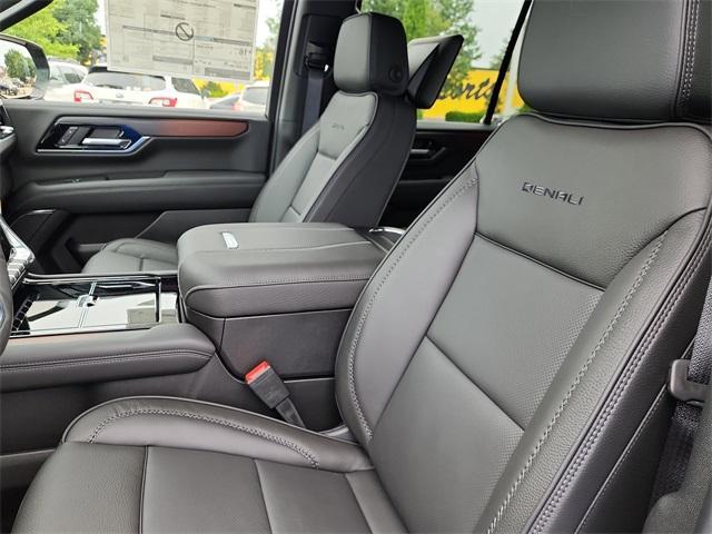 new 2025 GMC Yukon car, priced at $92,027