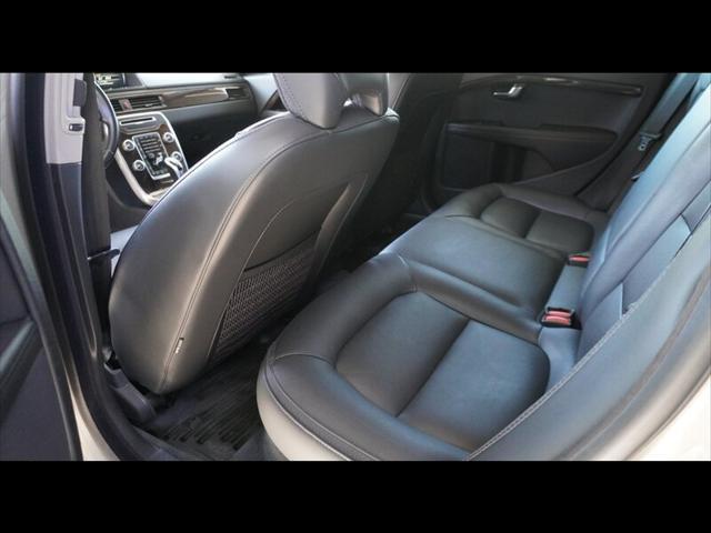 used 2015 Volvo XC70 car, priced at $9,800