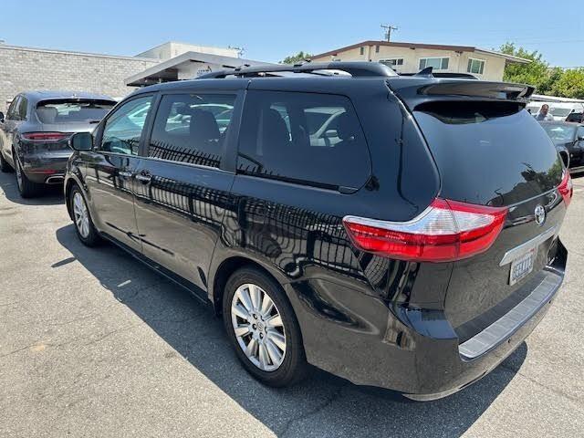 used 2017 Toyota Sienna car