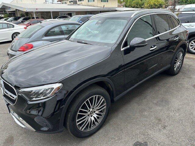 used 2023 Mercedes-Benz GLC 300 car