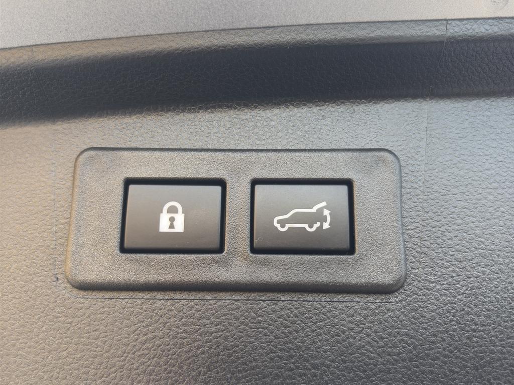 used 2025 Subaru Outback car, priced at $39,900