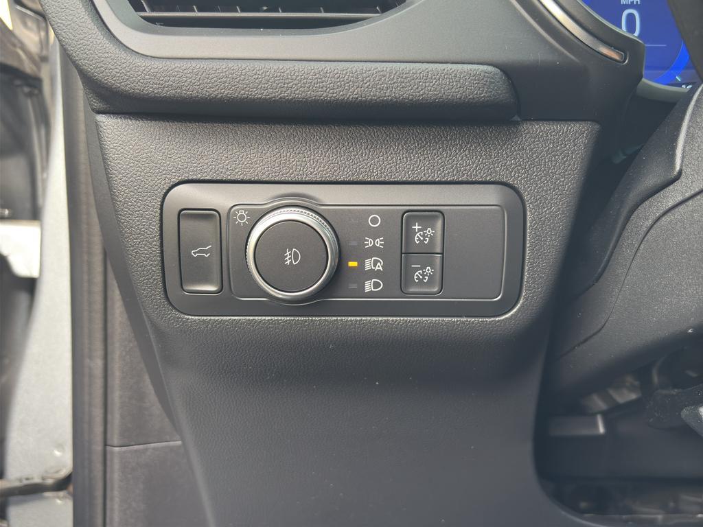 used 2022 Ford Escape car, priced at $25,892