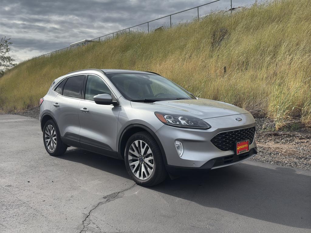 used 2022 Ford Escape car, priced at $25,892