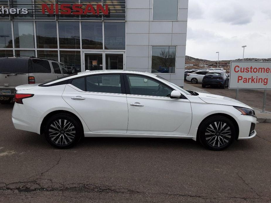 new 2024 Nissan Altima car, priced at $33,450