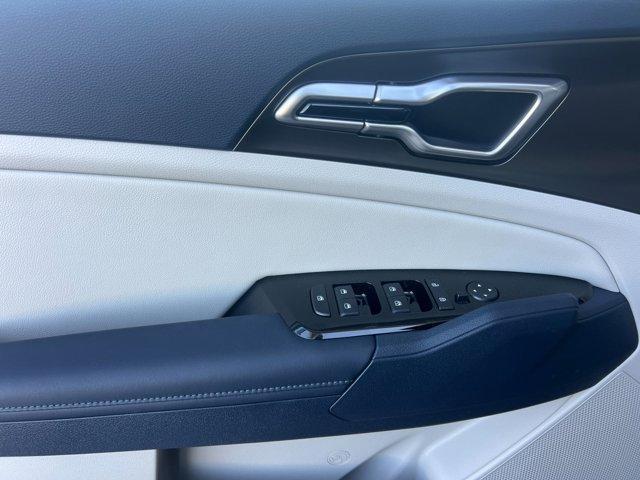 new 2025 Kia Sportage Hybrid car, priced at $35,735