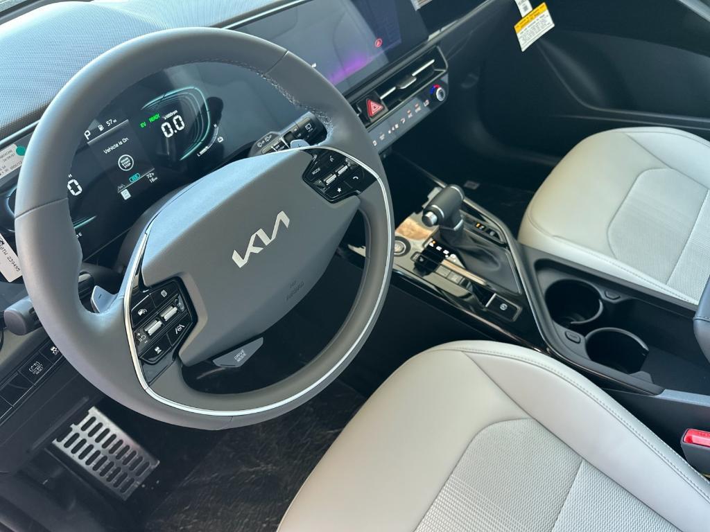 new 2025 Kia Niro car, priced at $33,660