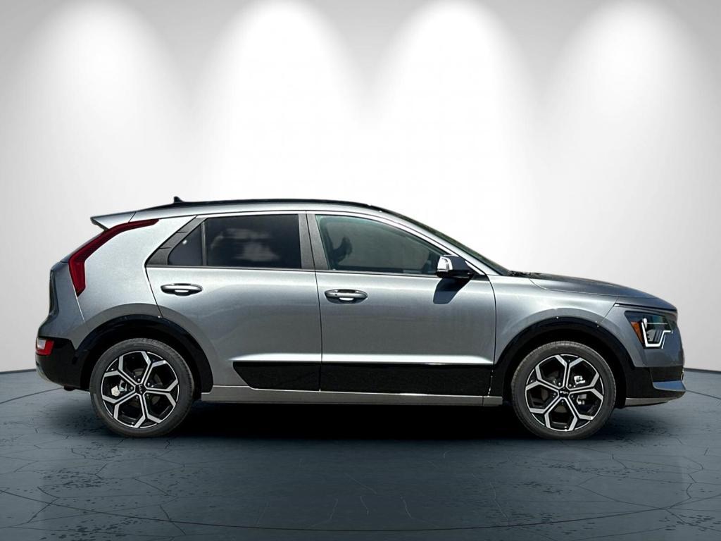 new 2025 Kia Niro car, priced at $33,660