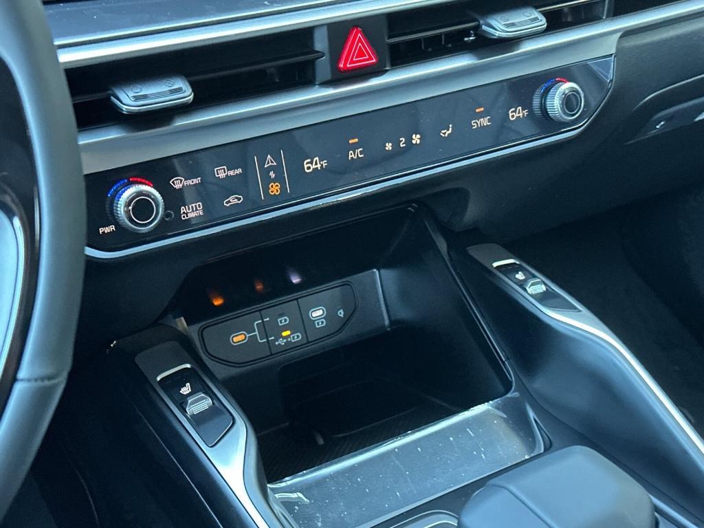 new 2026 Kia Sorento car, priced at $37,265