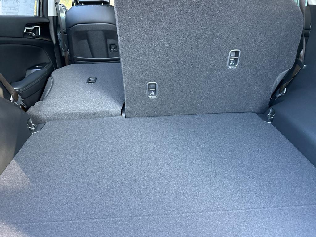 new 2026 Kia Sportage Hybrid car, priced at $35,235