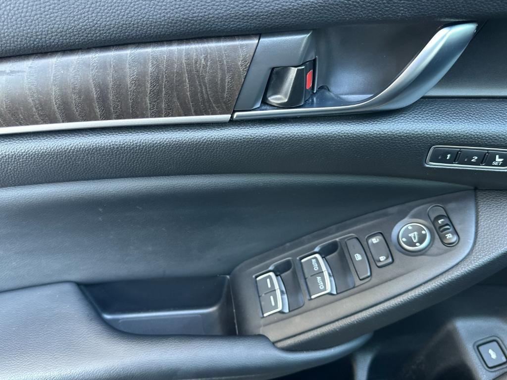 used 2018 Honda Accord Hybrid car, priced at $23,995