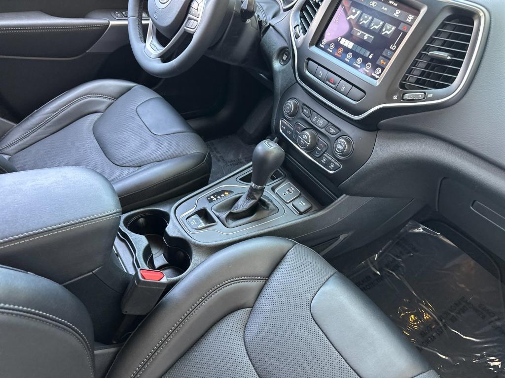 used 2022 Jeep Cherokee car, priced at $22,995