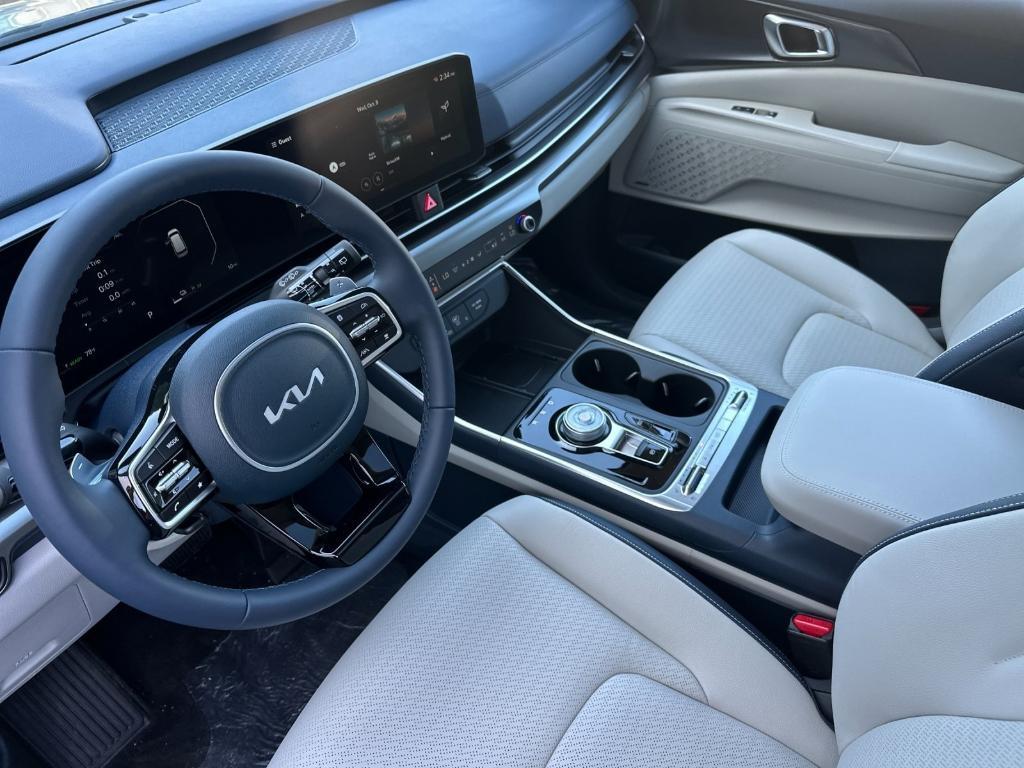 new 2026 Kia Carnival Hybrid car, priced at $53,090