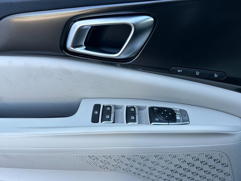 new 2026 Kia Carnival Hybrid car, priced at $53,090