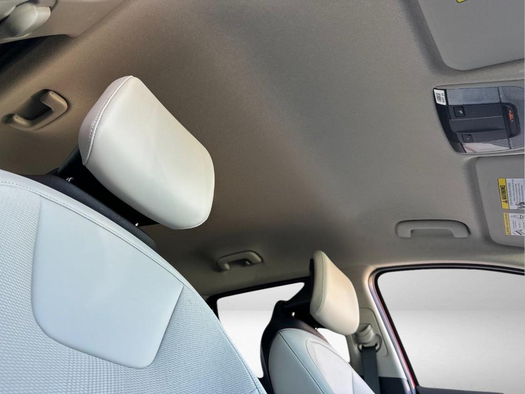 new 2025 Kia Niro car, priced at $31,735