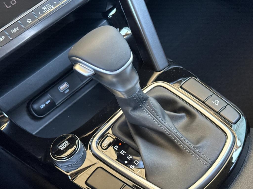 new 2025 Kia Seltos car, priced at $26,775
