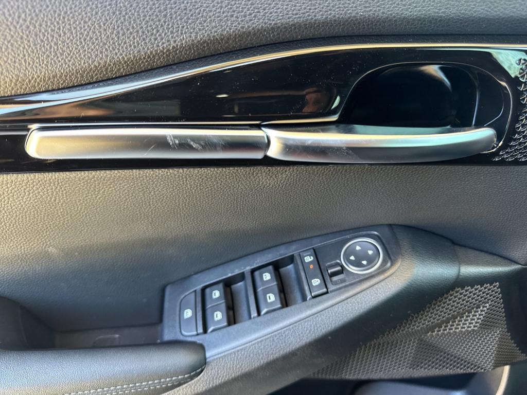 new 2025 Kia Seltos car, priced at $26,775