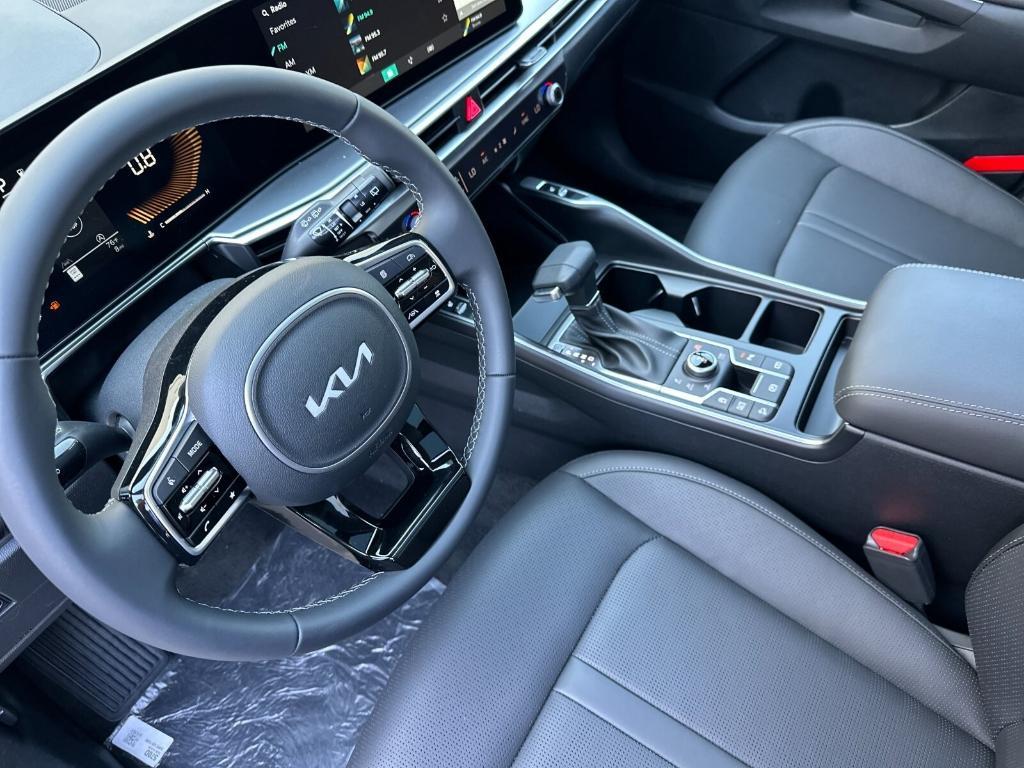 new 2025 Kia Sorento car, priced at $43,025