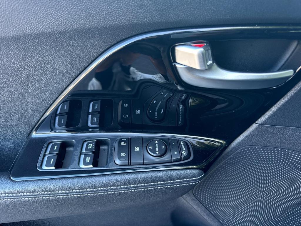 used 2022 Kia Niro EV car, priced at $22,699