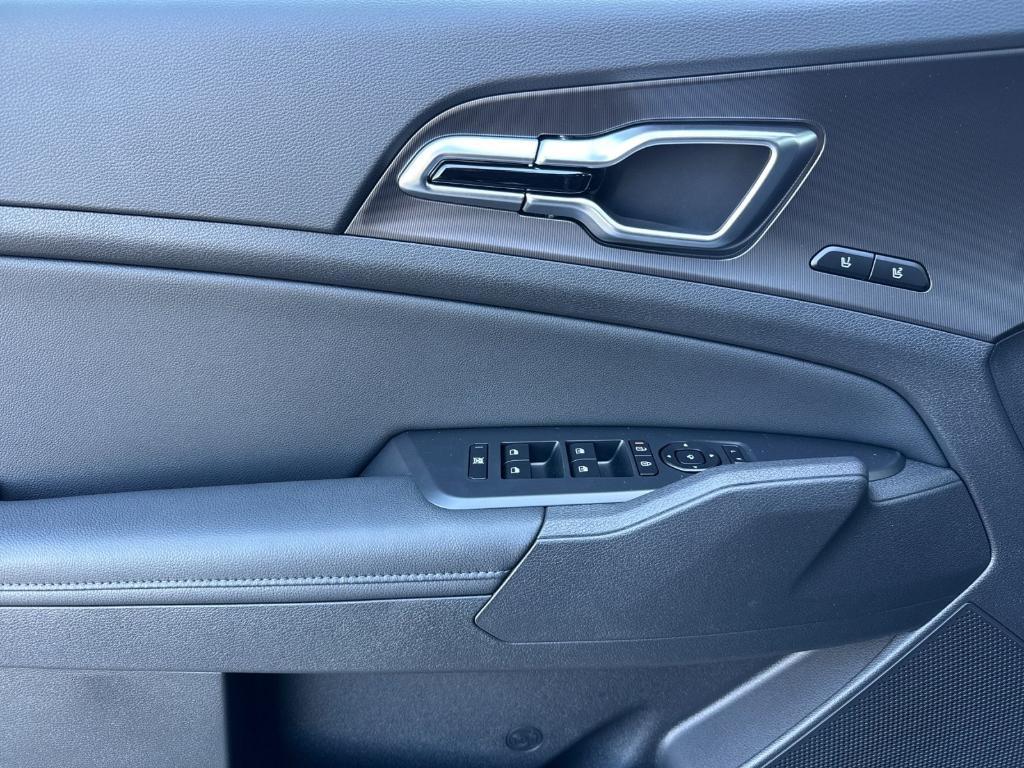 new 2026 Kia Sportage Hybrid car, priced at $42,035