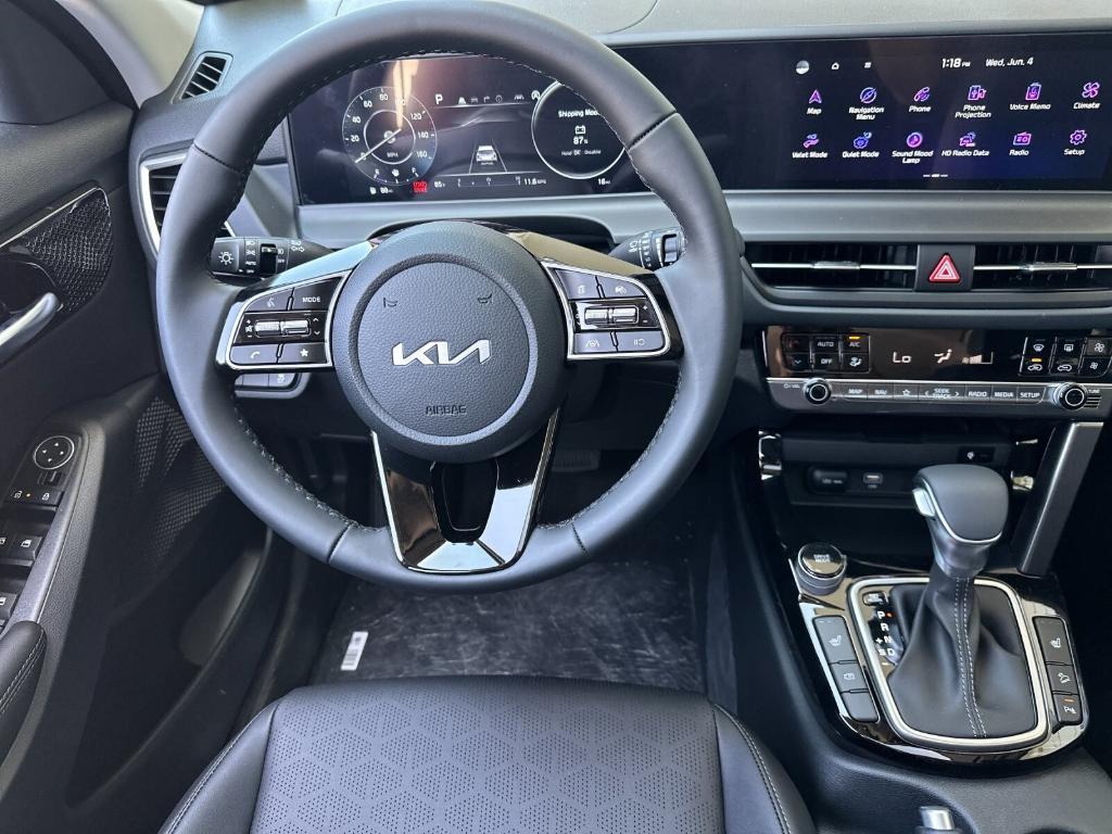 new 2025 Kia Seltos car, priced at $28,575