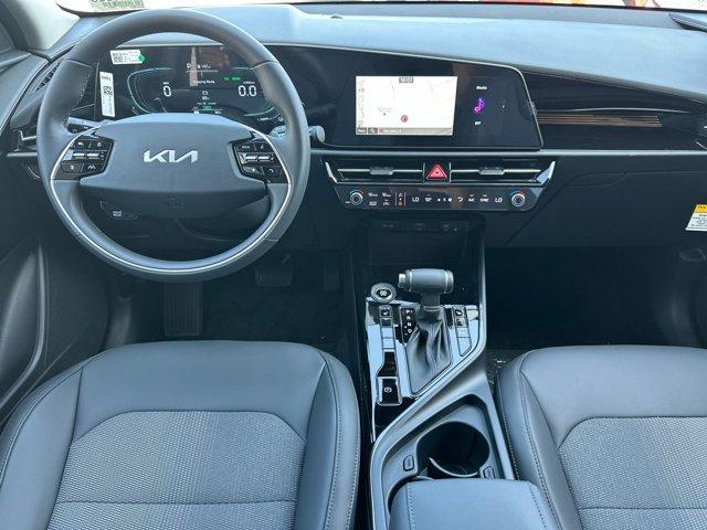 new 2025 Kia Niro car, priced at $30,106