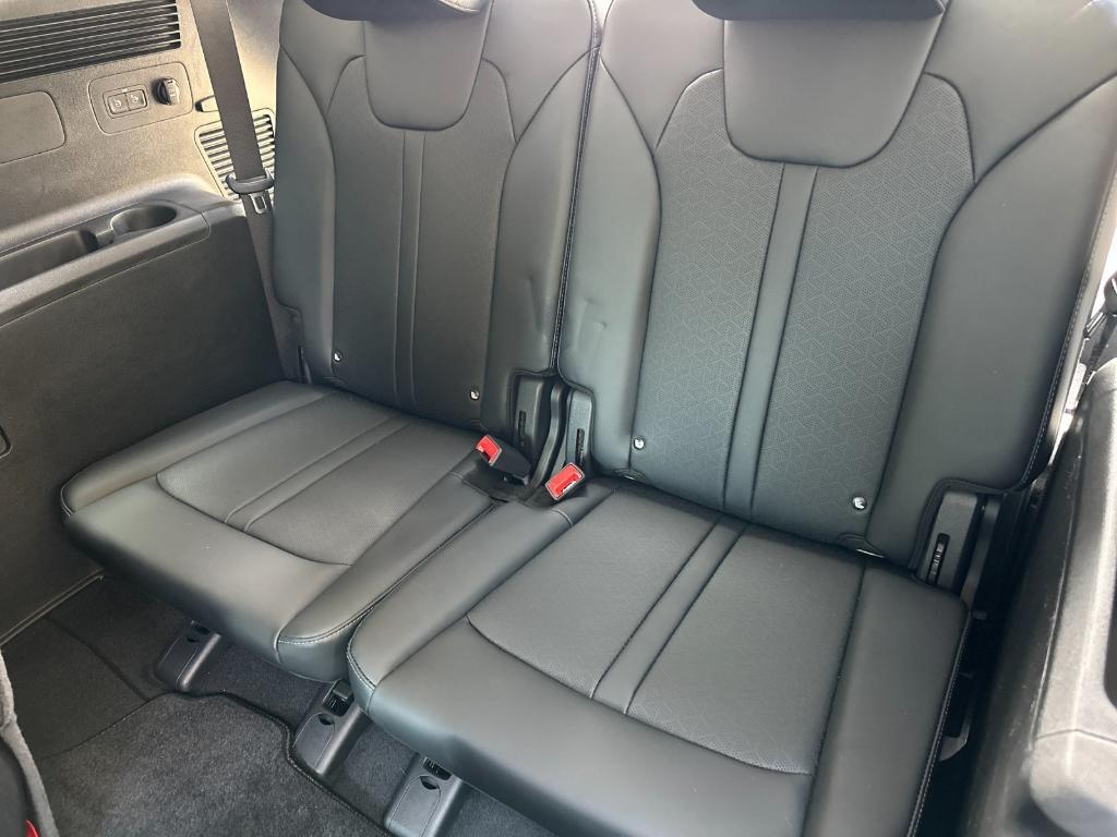 used 2022 Kia Sorento Hybrid car, priced at $29,995