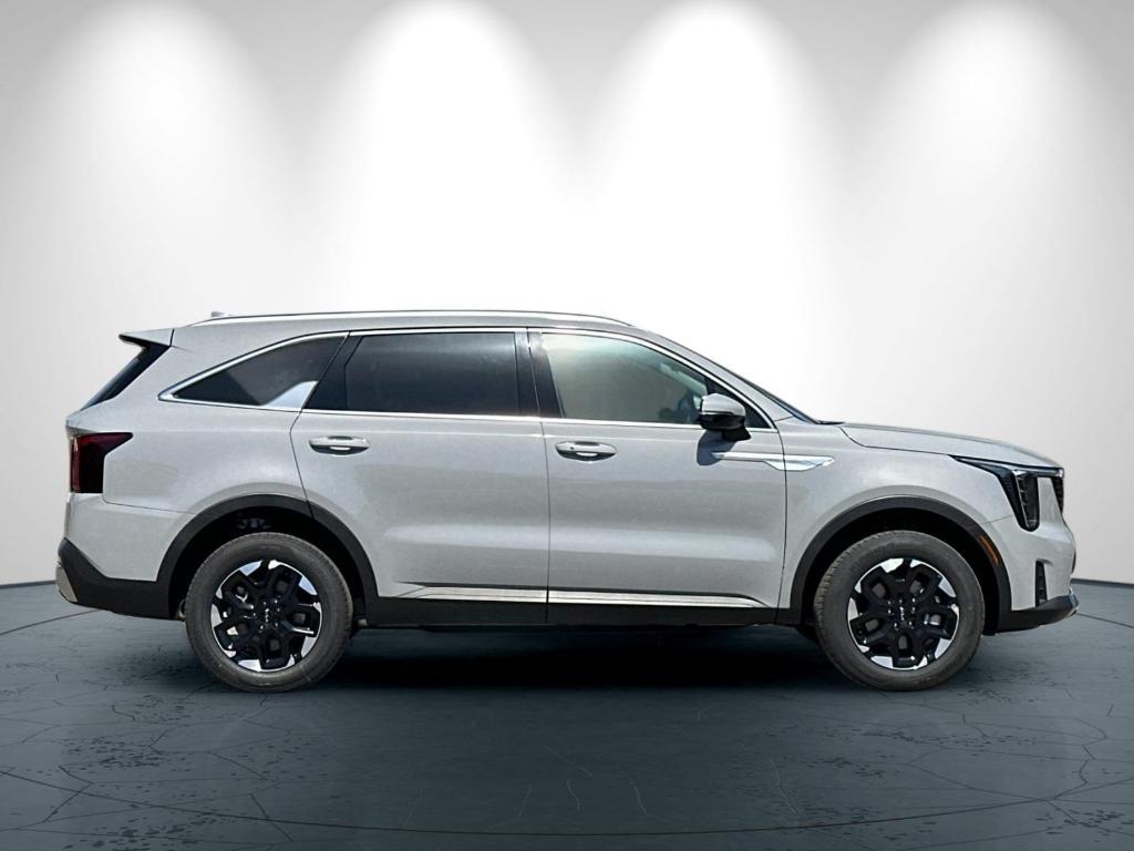 new 2025 Kia Sorento car, priced at $39,025