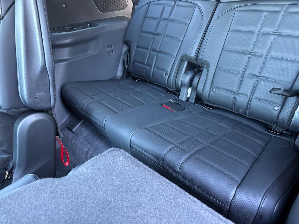 new 2026 Kia EV9 car, priced at $72,975