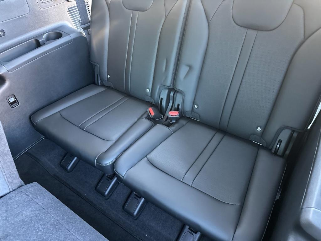 new 2026 Kia Sorento car, priced at $36,770