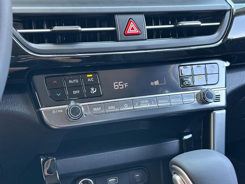 new 2025 Kia Seltos car, priced at $28,670