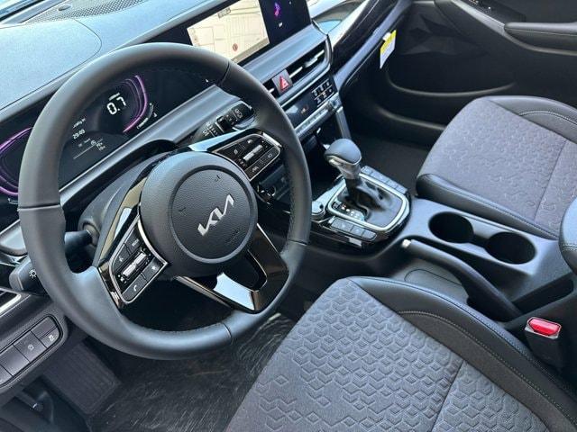 new 2025 Kia Seltos car, priced at $28,670