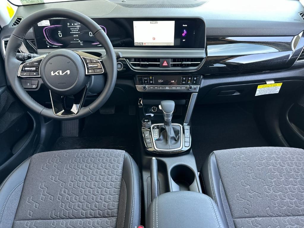 new 2025 Kia Seltos car, priced at $28,670