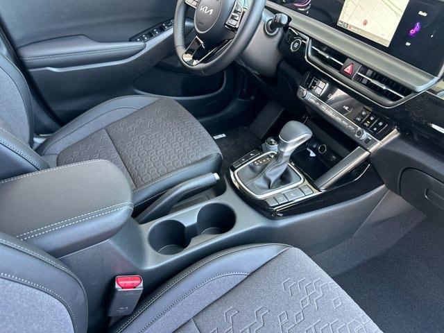 new 2025 Kia Seltos car, priced at $28,670