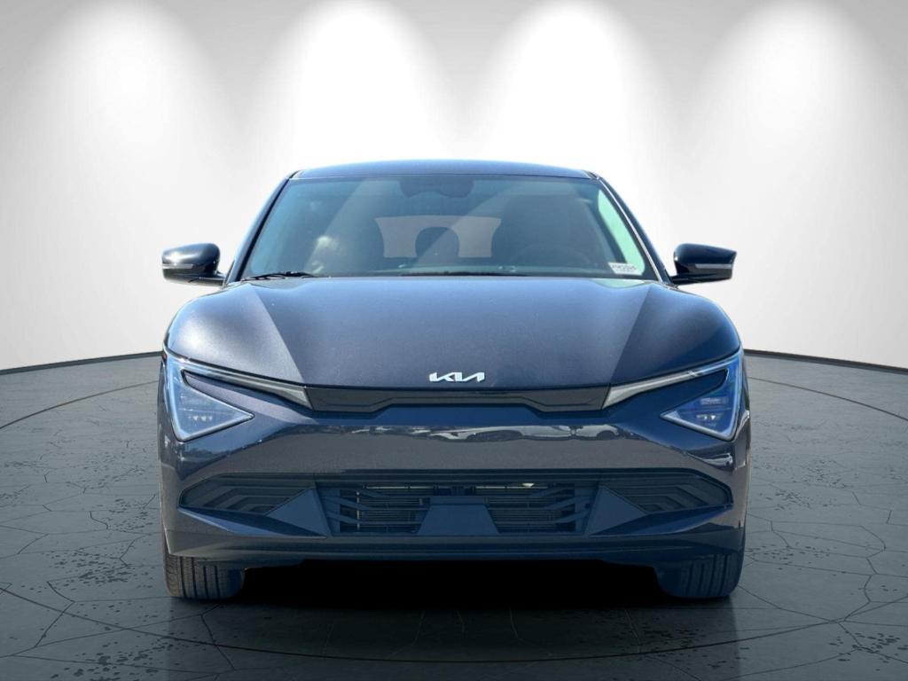 new 2025 Kia EV6 car, priced at $44,615