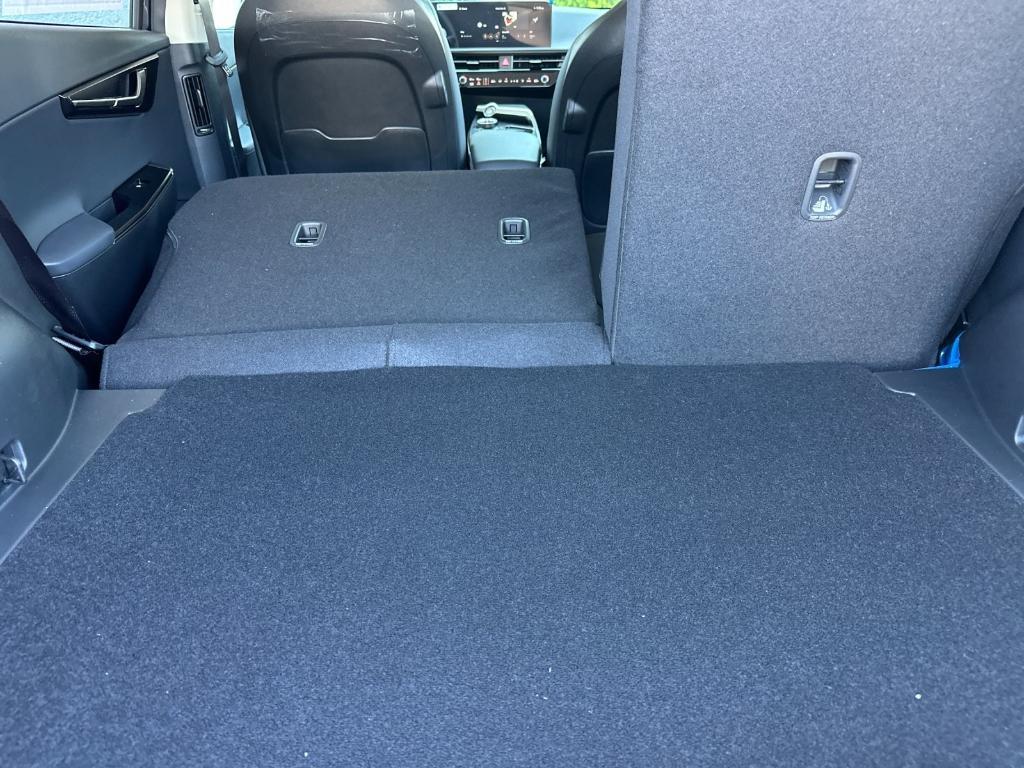 new 2025 Kia EV6 car, priced at $44,615