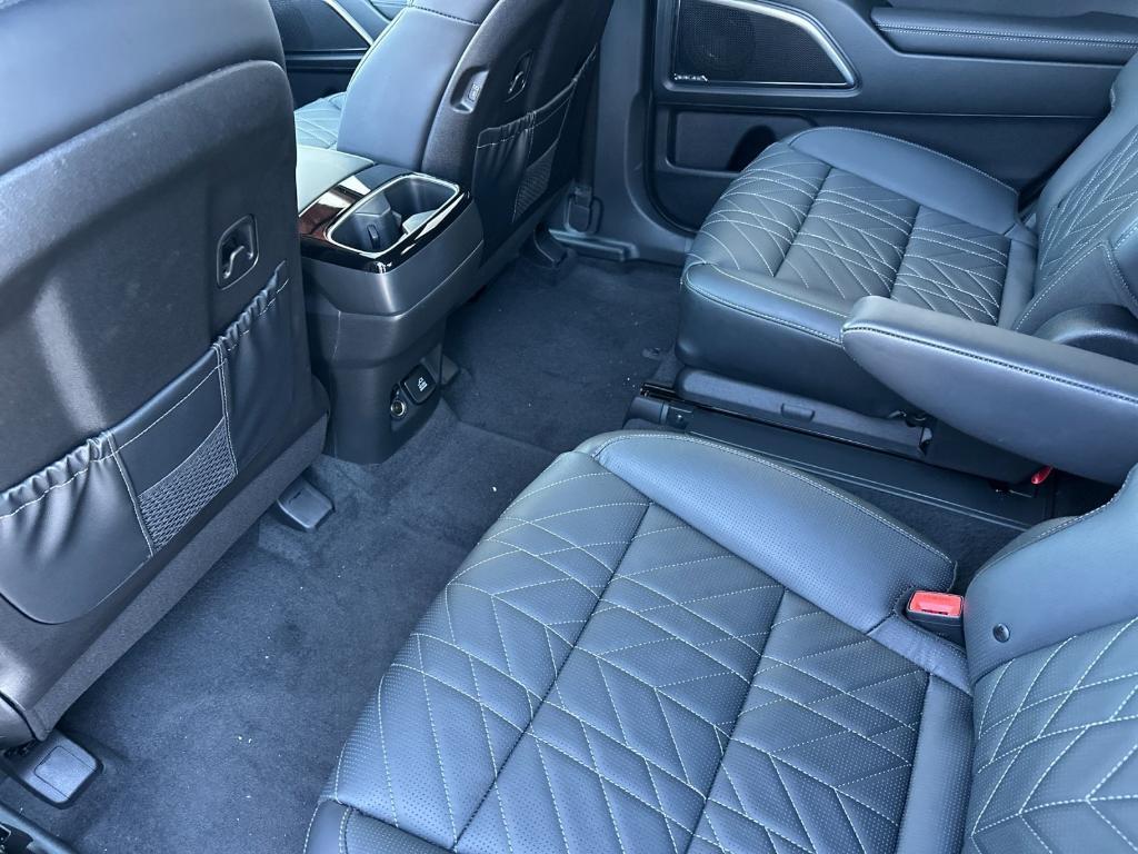 new 2025 Kia Telluride car, priced at $55,570
