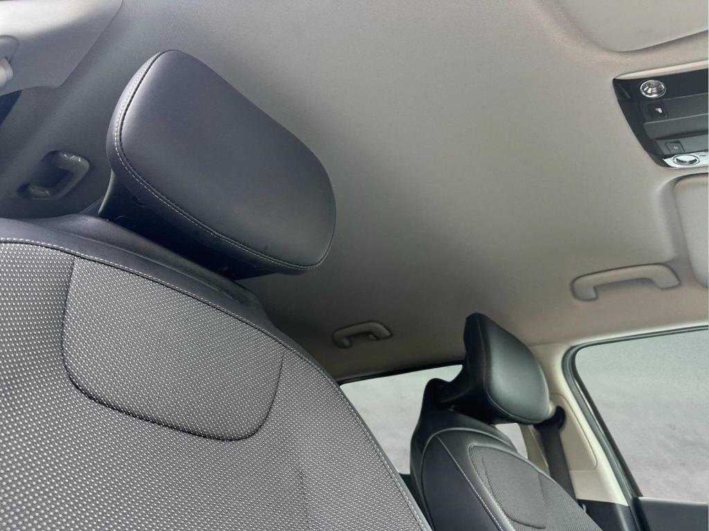 used 2023 Kia EV6 car, priced at $27,995