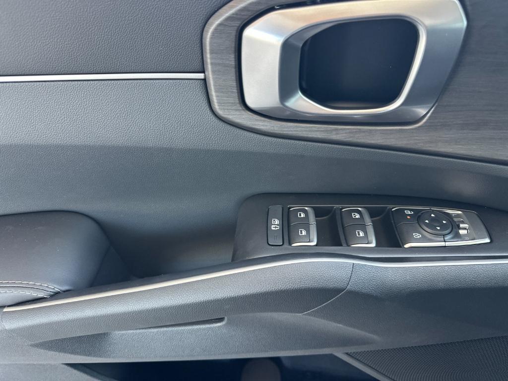 new 2025 Kia Sorento car, priced at $44,455